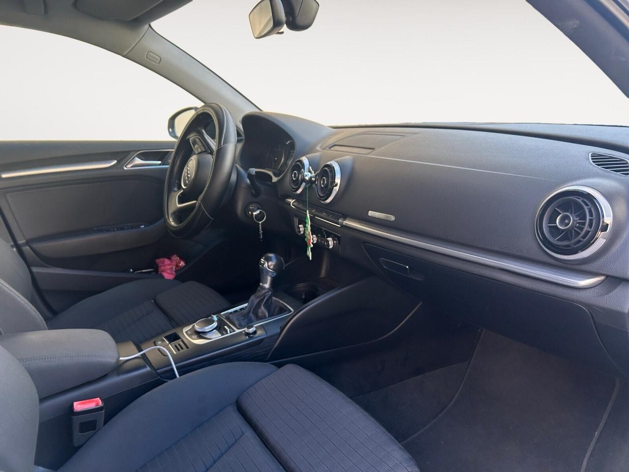 Audi A3 SPB 1.6 TDI 116 CV S tronic Sport