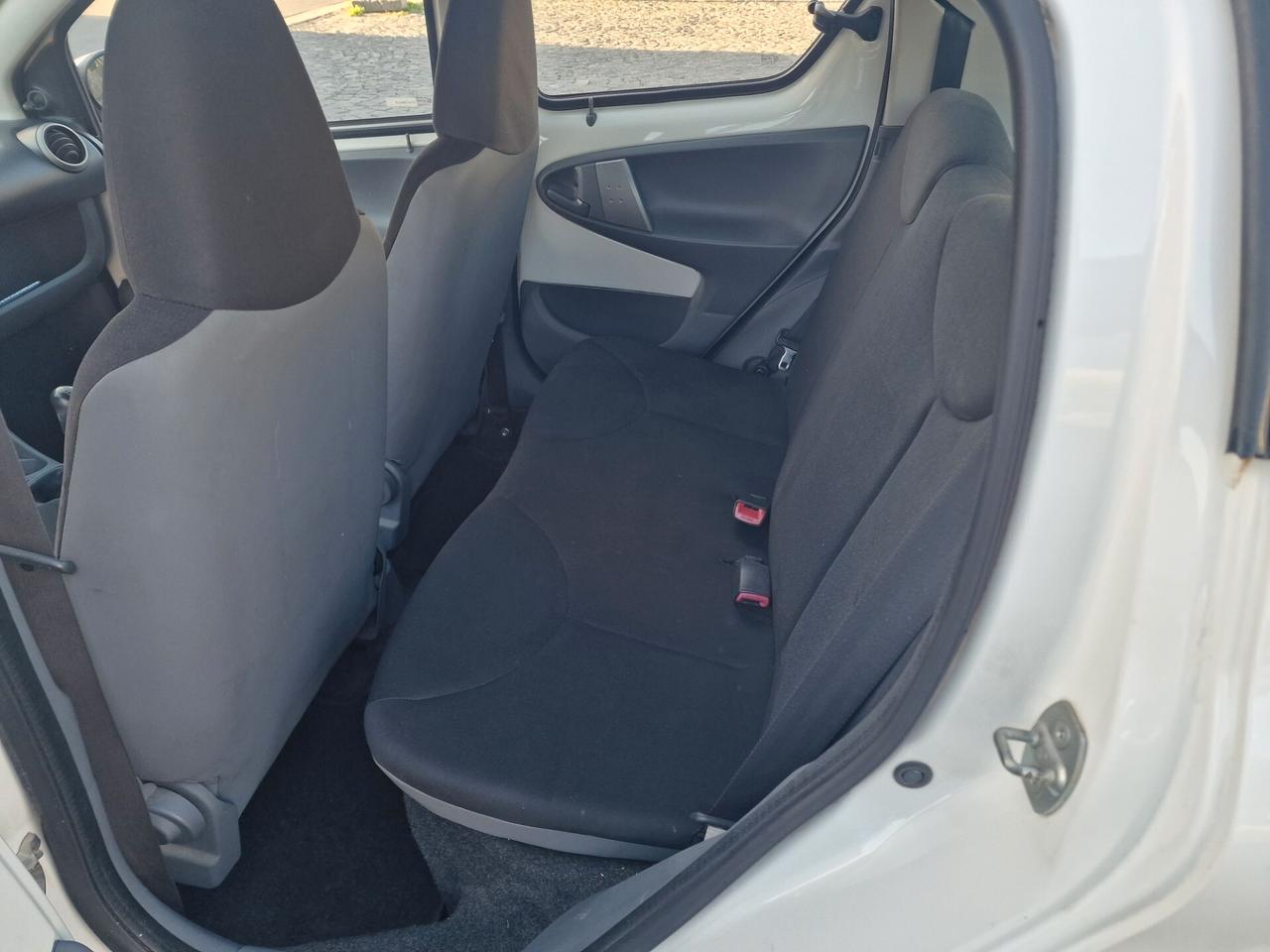 Toyota Aygo 1.0 GPL Now Connect