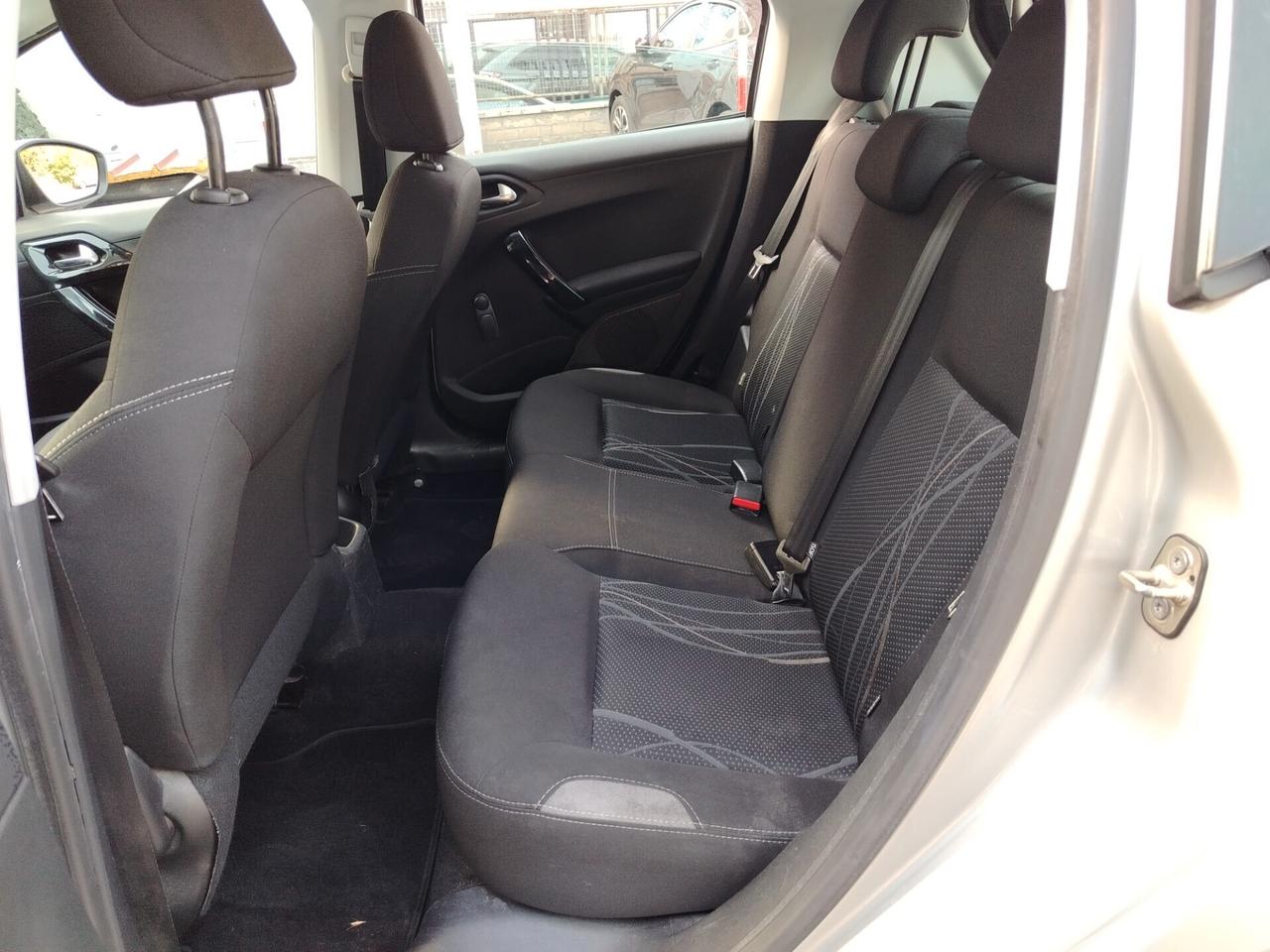 Peugeot 208 1.4 VTi 95 CV 5p. GPL Access