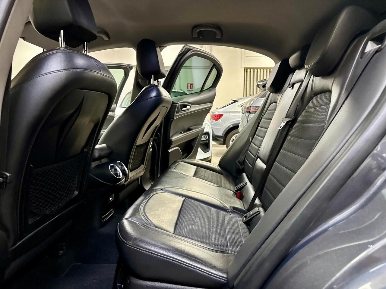 Alfa Stelvio 2.2 Turbodiesel 180 CV AT8 Q4 Super