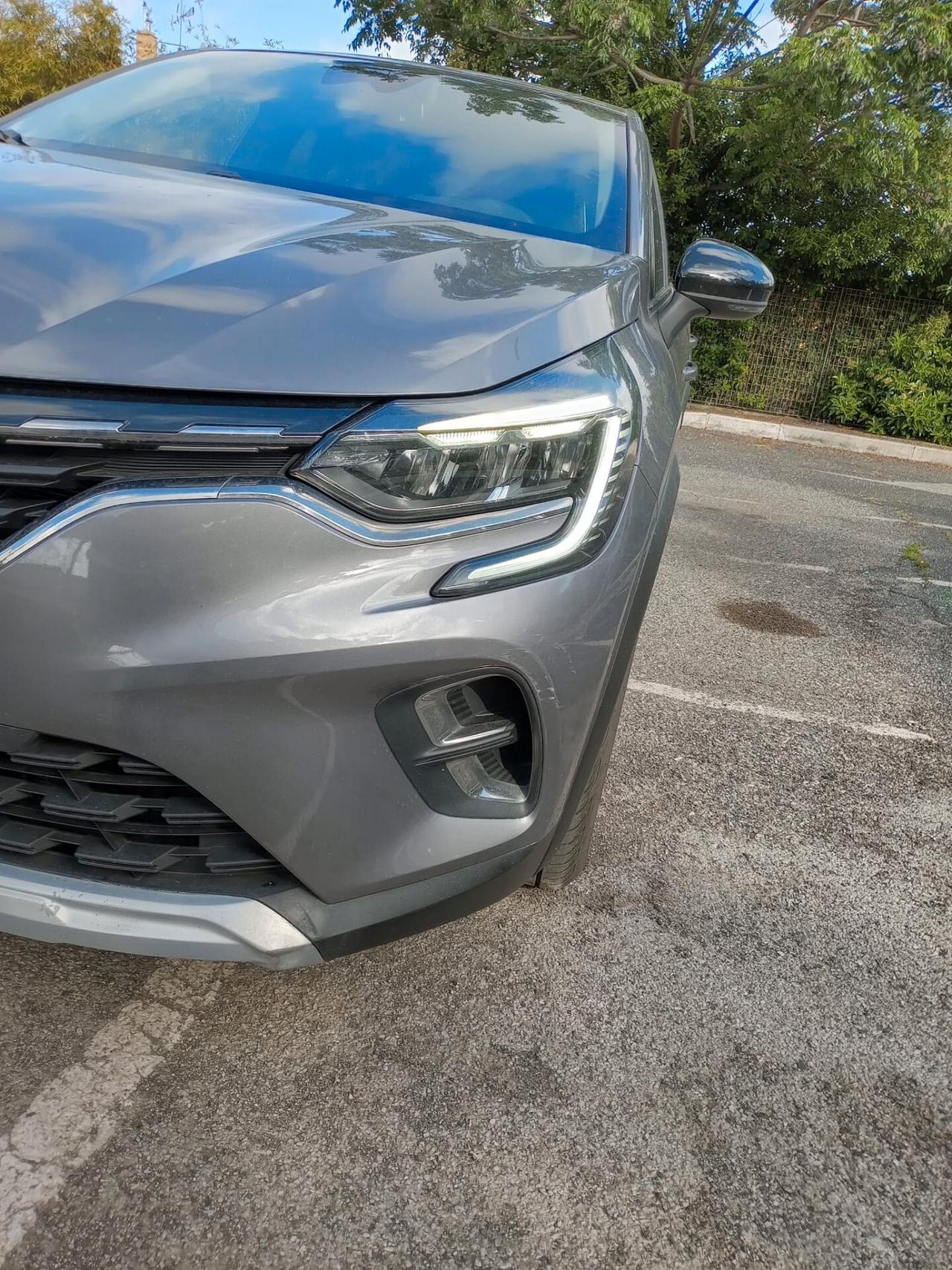 Renault Captur Mild Hybrid 140 CV Business
