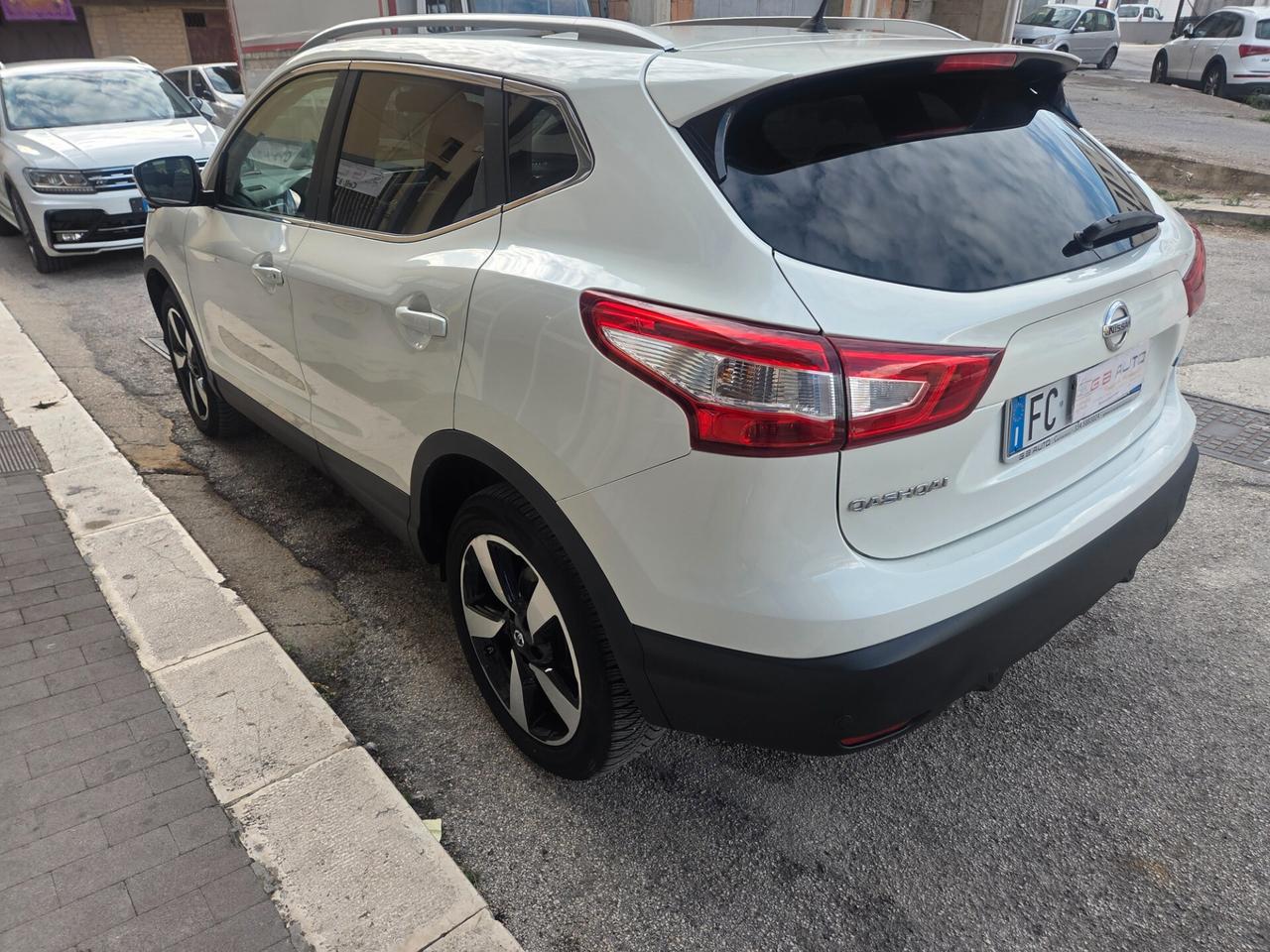 NISSAN QASHQAI TETTO PANORAMICO NAVIGAT TELECAM KMCERT