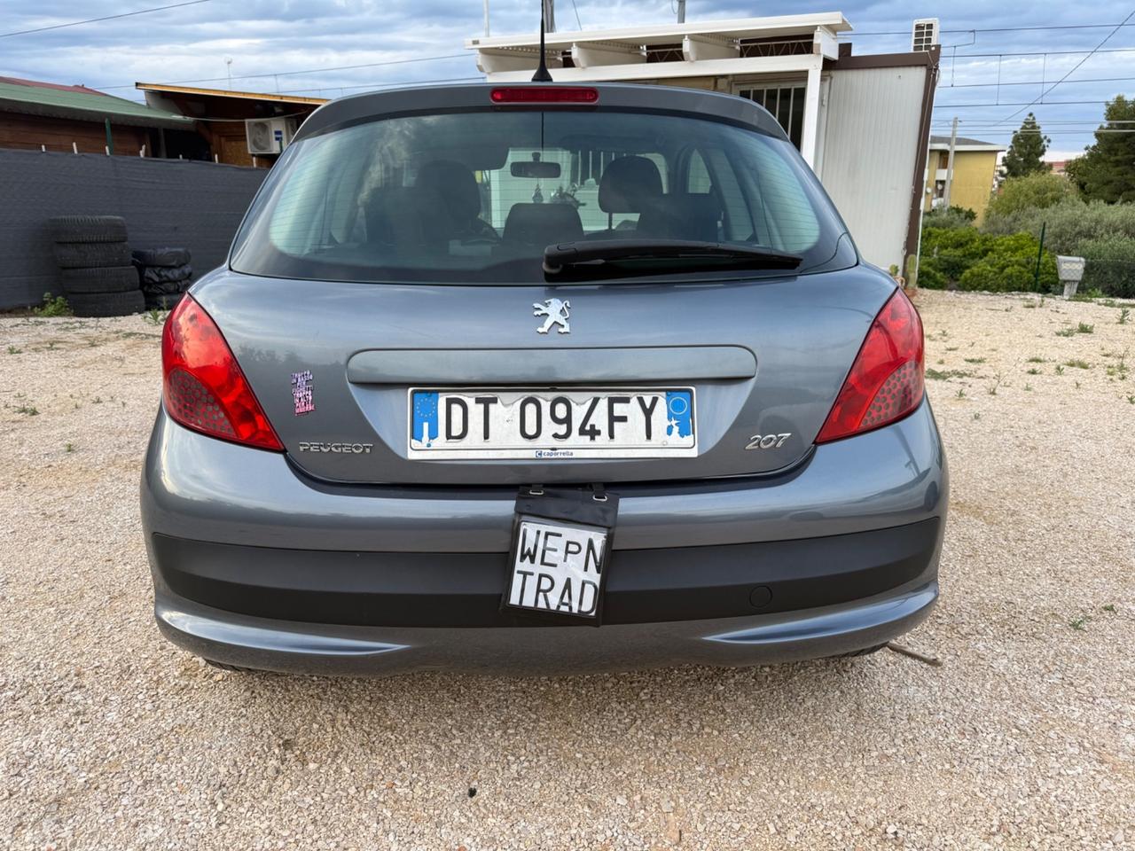 Peugeot 207 1.4 HDi 70CV NEOPATENTATI 1.590€