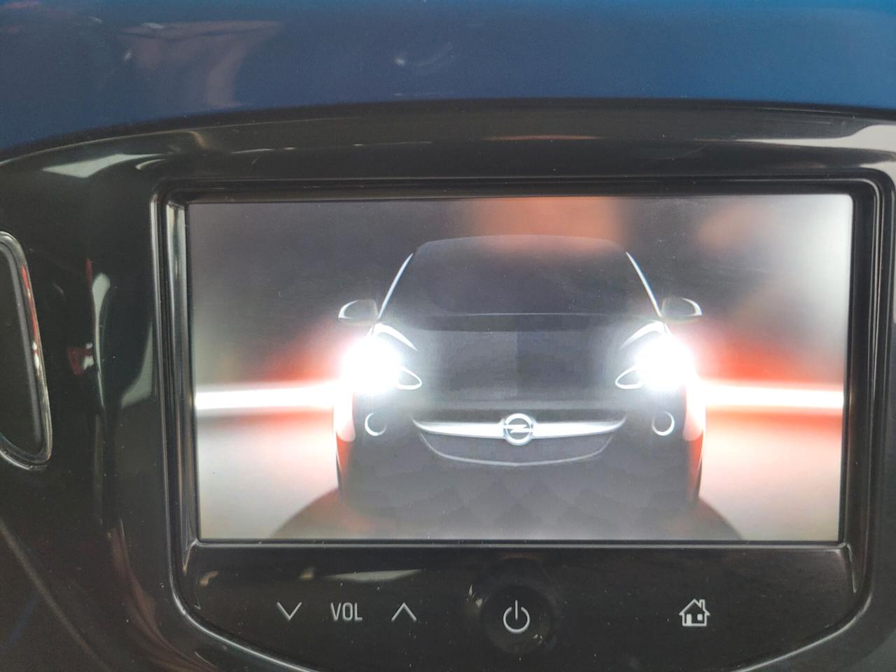 Opel Adam Rocks 1.2 70 CV Neopatentati ok