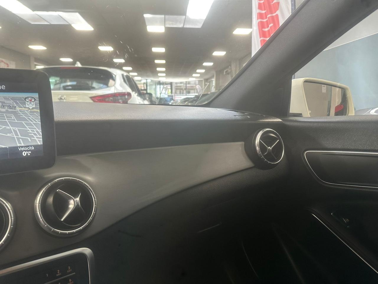 Mercedes-benz CLA 200d Automatic Premium 136CV