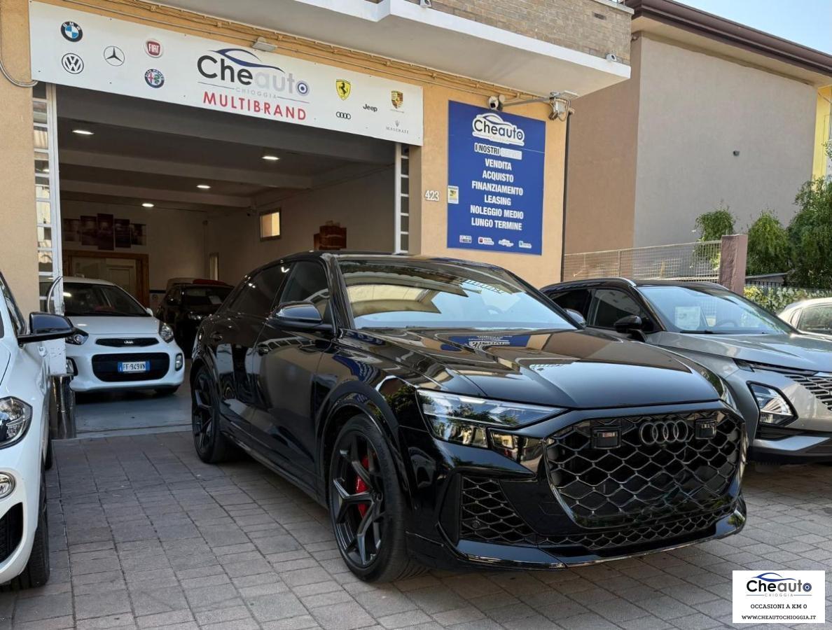 AUDI - RSQ8 - RS Q8 TFSI V8 quattro tiptr. Performance