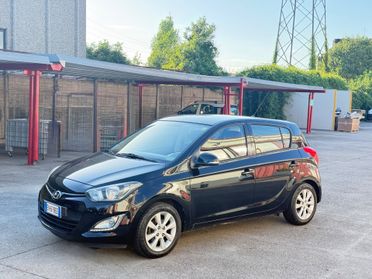 Hyundai i20 1.2 5p. Econext Sound Edition