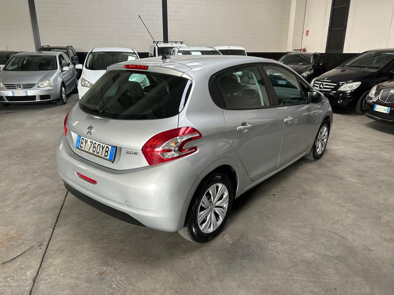 Peugeot 208 1.4 HDI 68cv 5porte Allure neopatentati