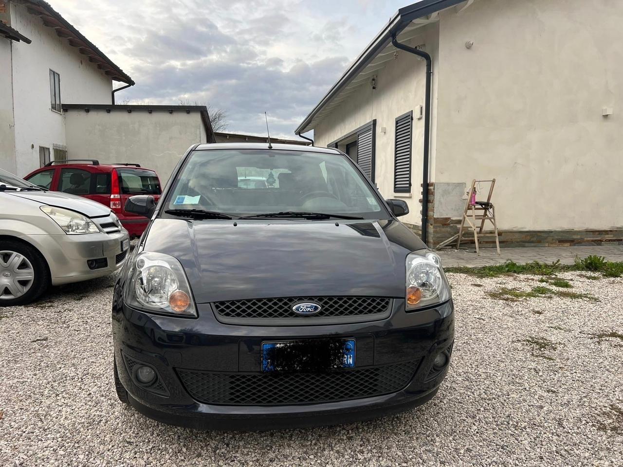 Ford Fiesta 1.2 16V 5p. Ghia