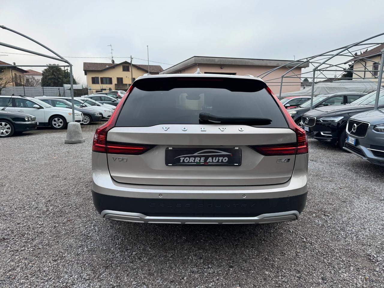 Volvo V90 Cross Country B4 (d) AWD automatico Ultimate