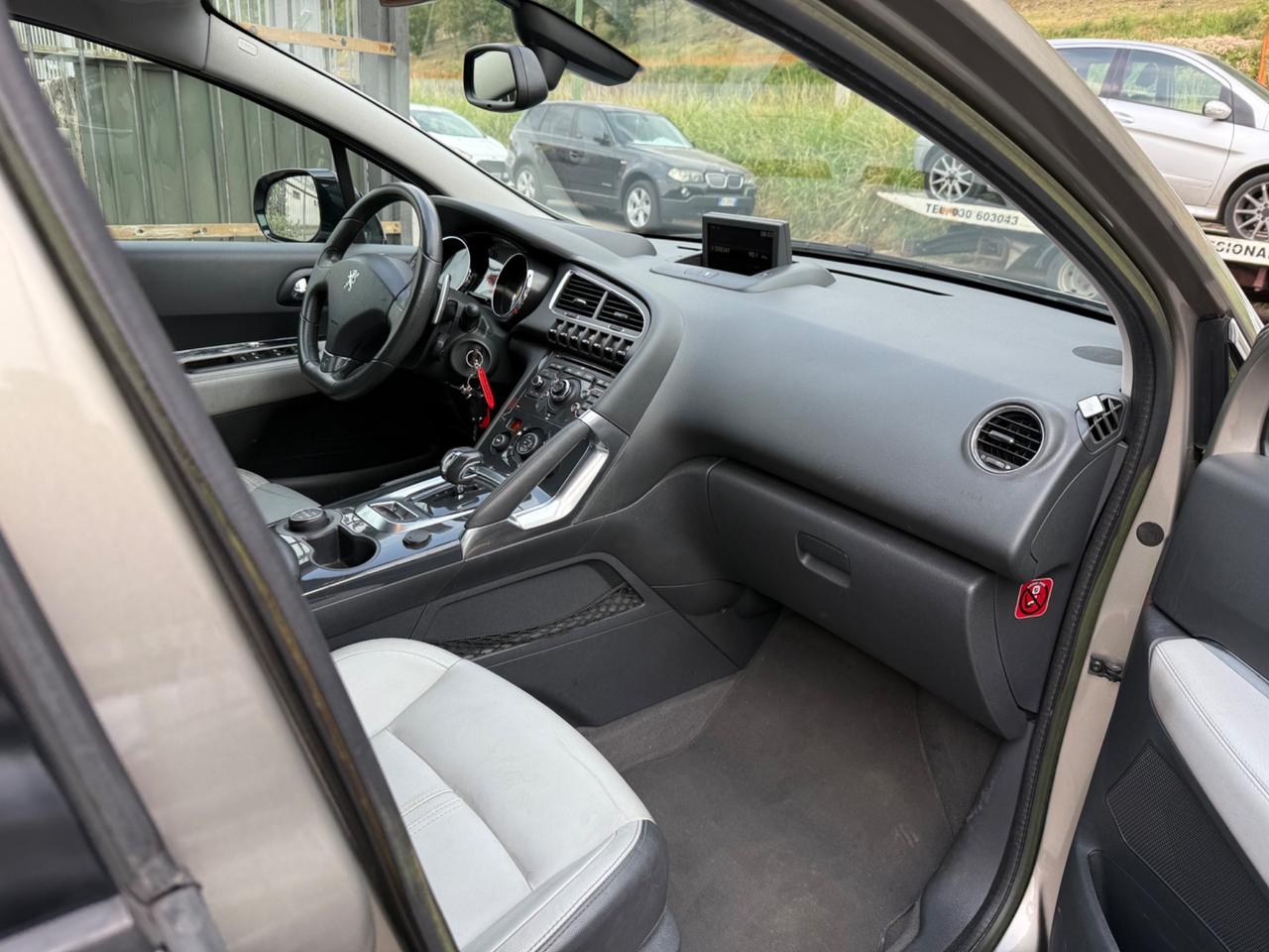 Peugeot 3008 HYbrid4