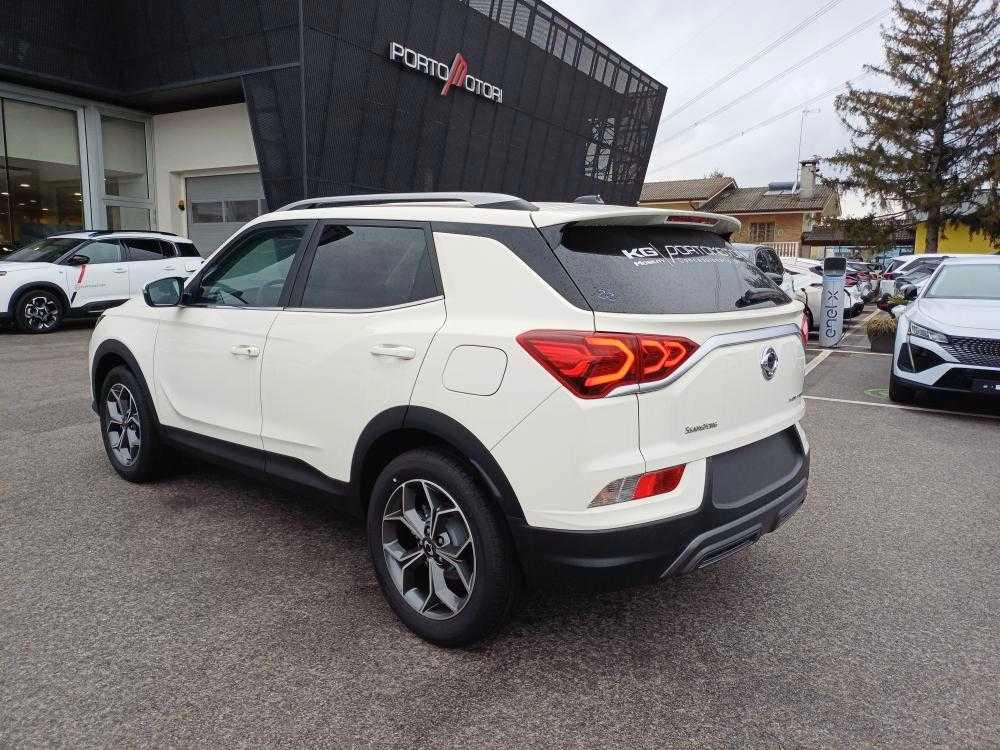 KGM KORANDO TB 1.5 DREAM 2WD AT