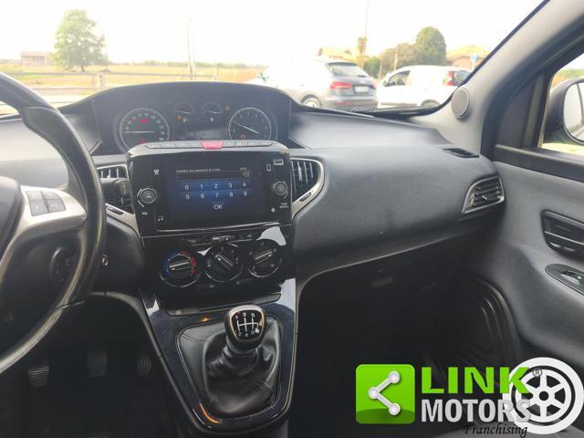 LANCIA Ypsilon ECO CHIC GOLD