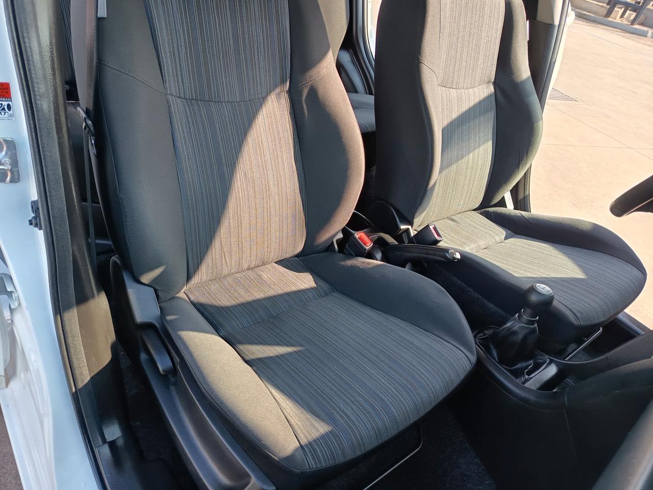 Suzuki Swift 1.2 VVT 5 porte B-Cool