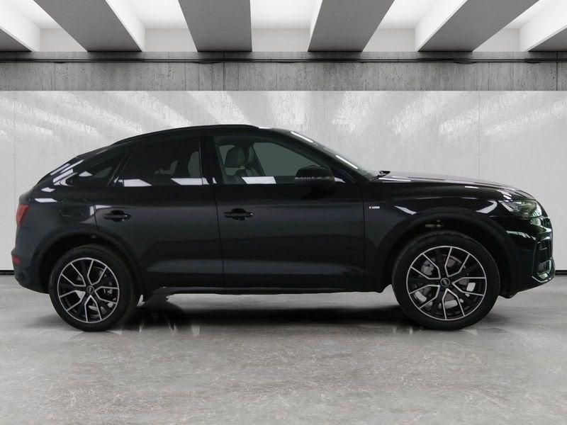 Audi Q5 Sportback 40 2.0 tdi mhev 12V Identity Black quattro s-tronic