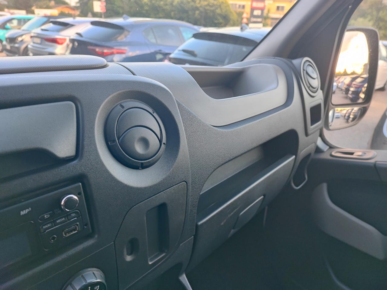 Renault Master T35 2.3 dCi/125 TP PM-SL-RG Cabinato E5