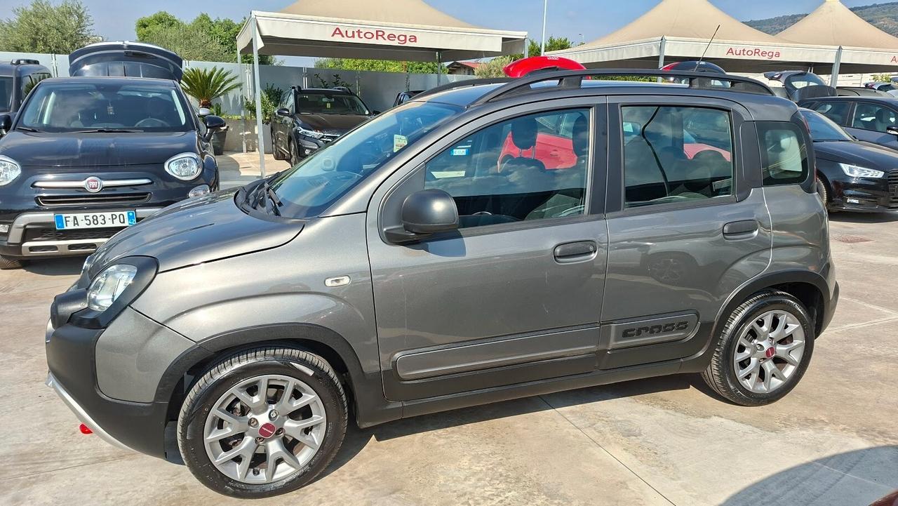 Fiat Panda Cross 0.9 TwinAir Turbo GPL 2020