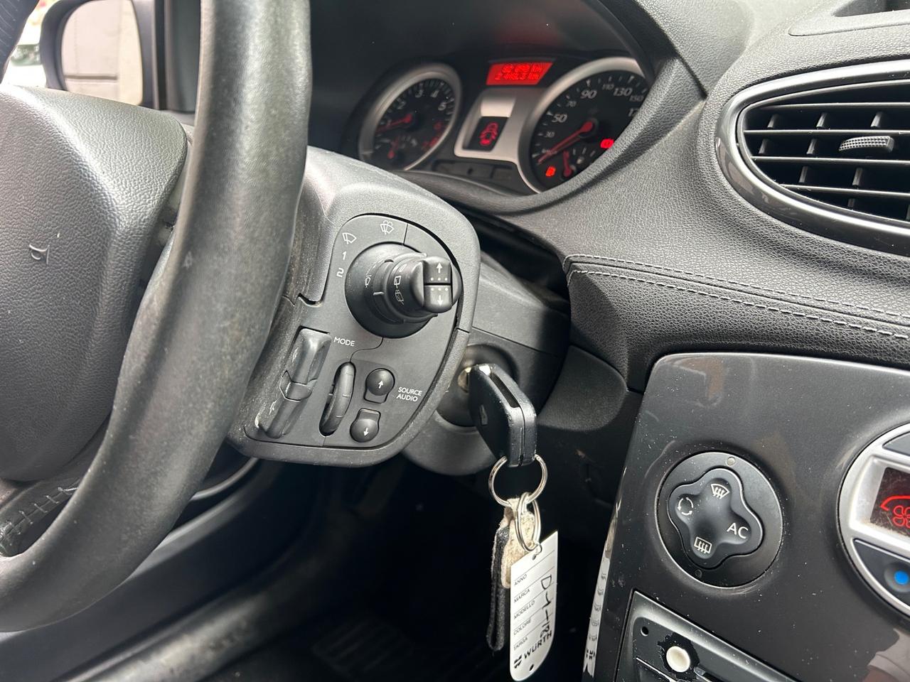 Renault Clio SporTour 1.2 16V Dynamique EURO 5 - 82.000KM!!!