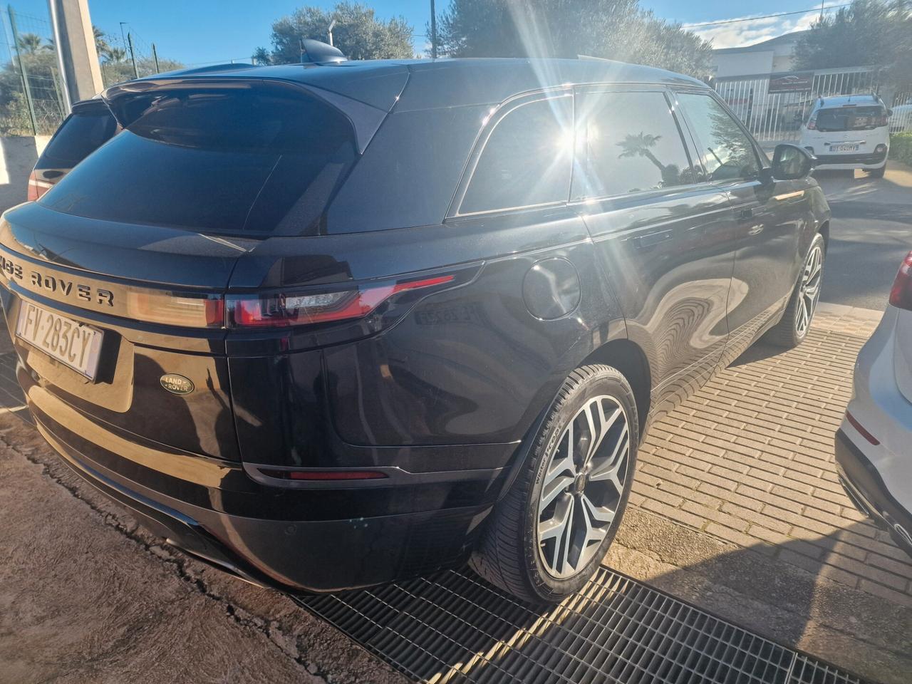 Land Rover Range Velar 3.0D V6 300 CV R-Dynamic HSE