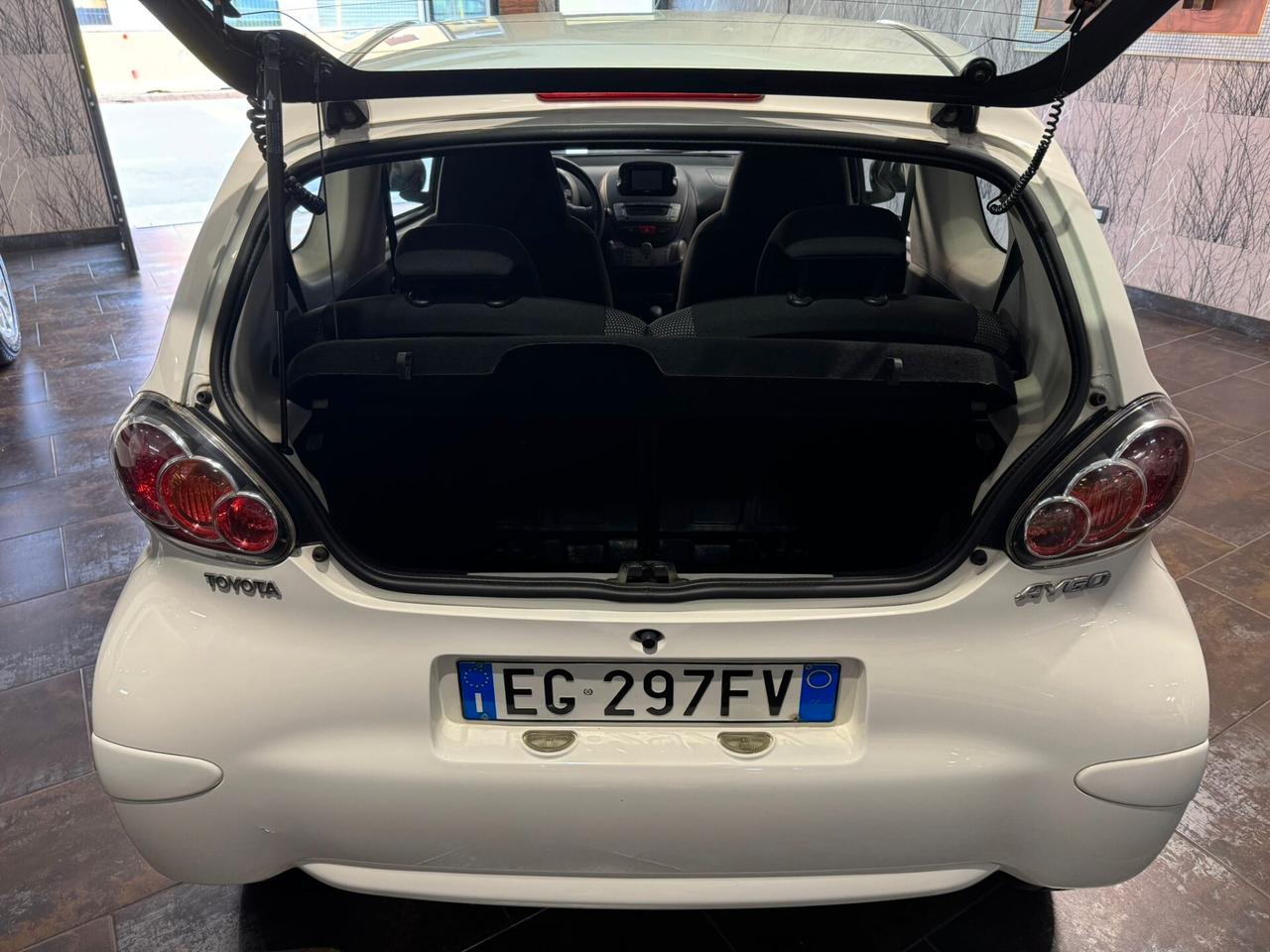 Toyota Aygo 1.0 12V VVT-i 3 porte Sol Connect