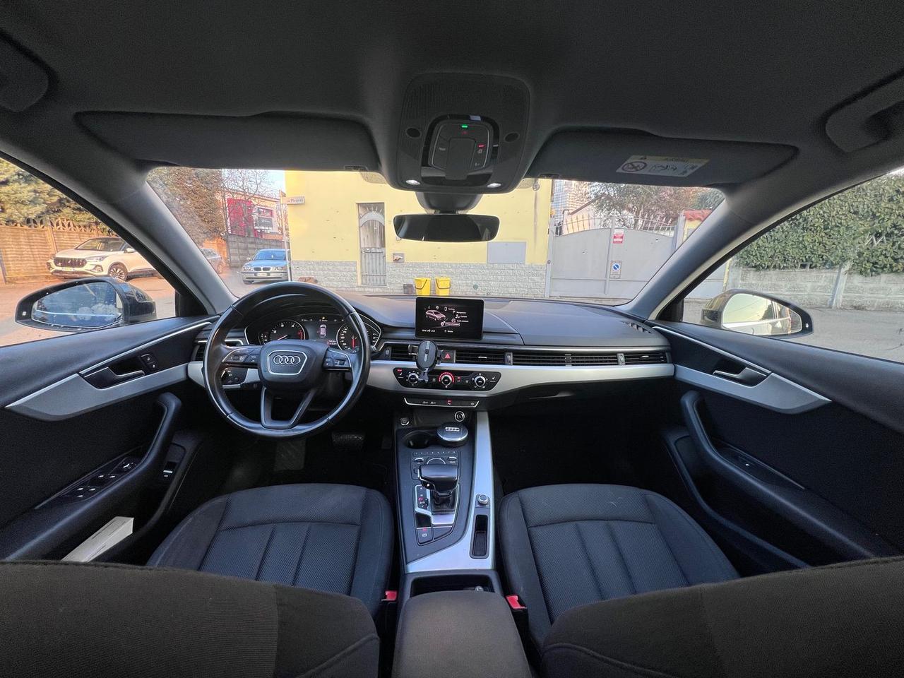 Audi A4 2.0 35 TDI Business Sport #8876