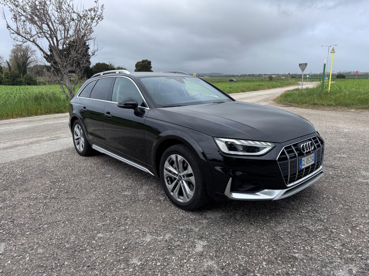 Audi A4 allroad 50 TDI tiptronic Identity Contrast