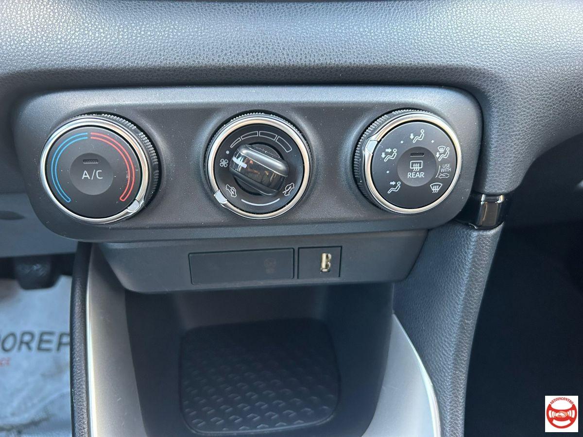 TOYOTA - Yaris 1.0 Active