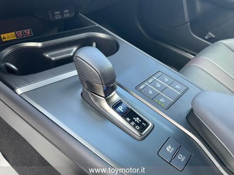 Lexus UX 300h 4WD F-Sport