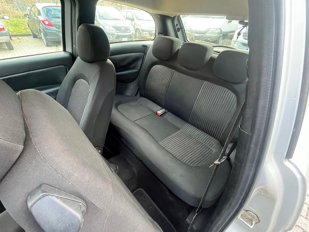 Lancia Ypsilon 1.2 Versus