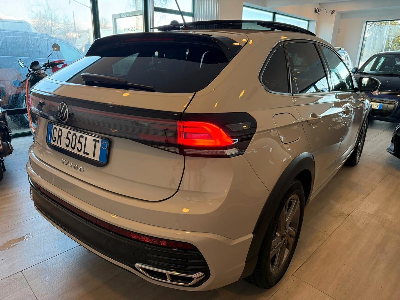 Volkswagen Taigo 1.0 TSI 110 CV DSG R-Line