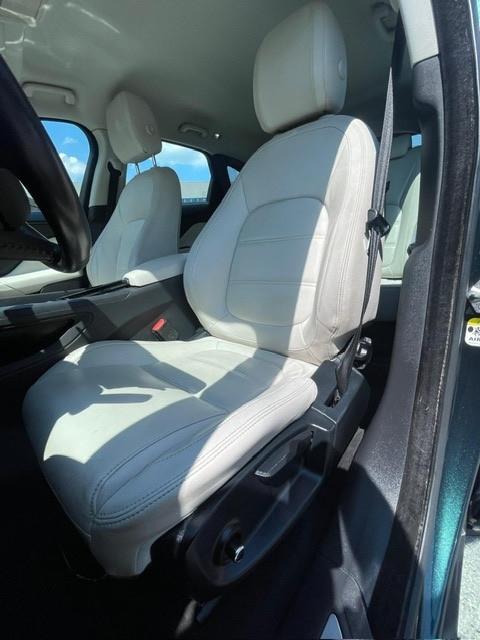 Jaguar F-Pace 3.0 D V6 300 CV AWD aut. R-Sport