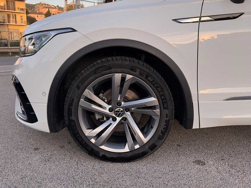 Volkswagen Tiguan 2.0 TDI 150 CV SCR DSG R-Line IN PROMO