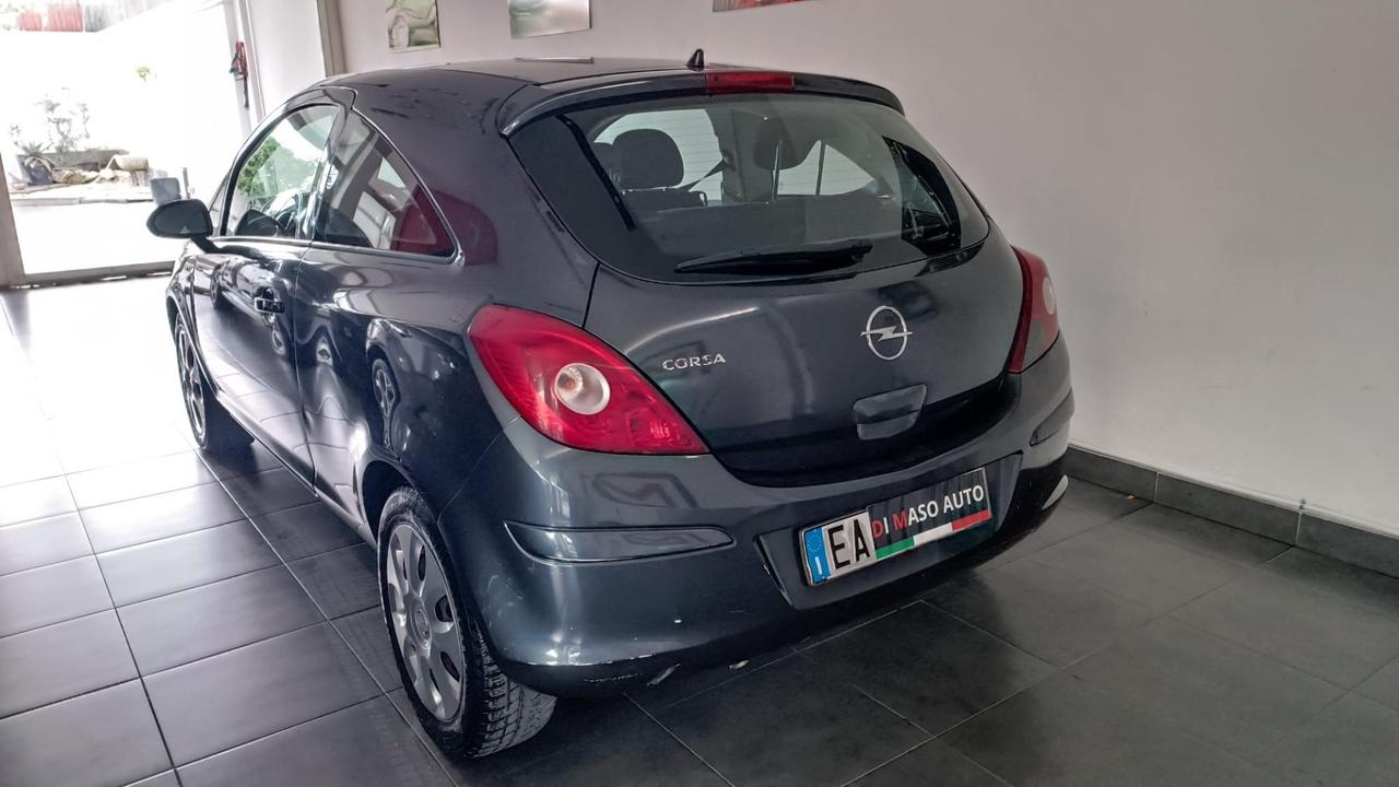 Opel Corsa 1.2 3 porte Sport