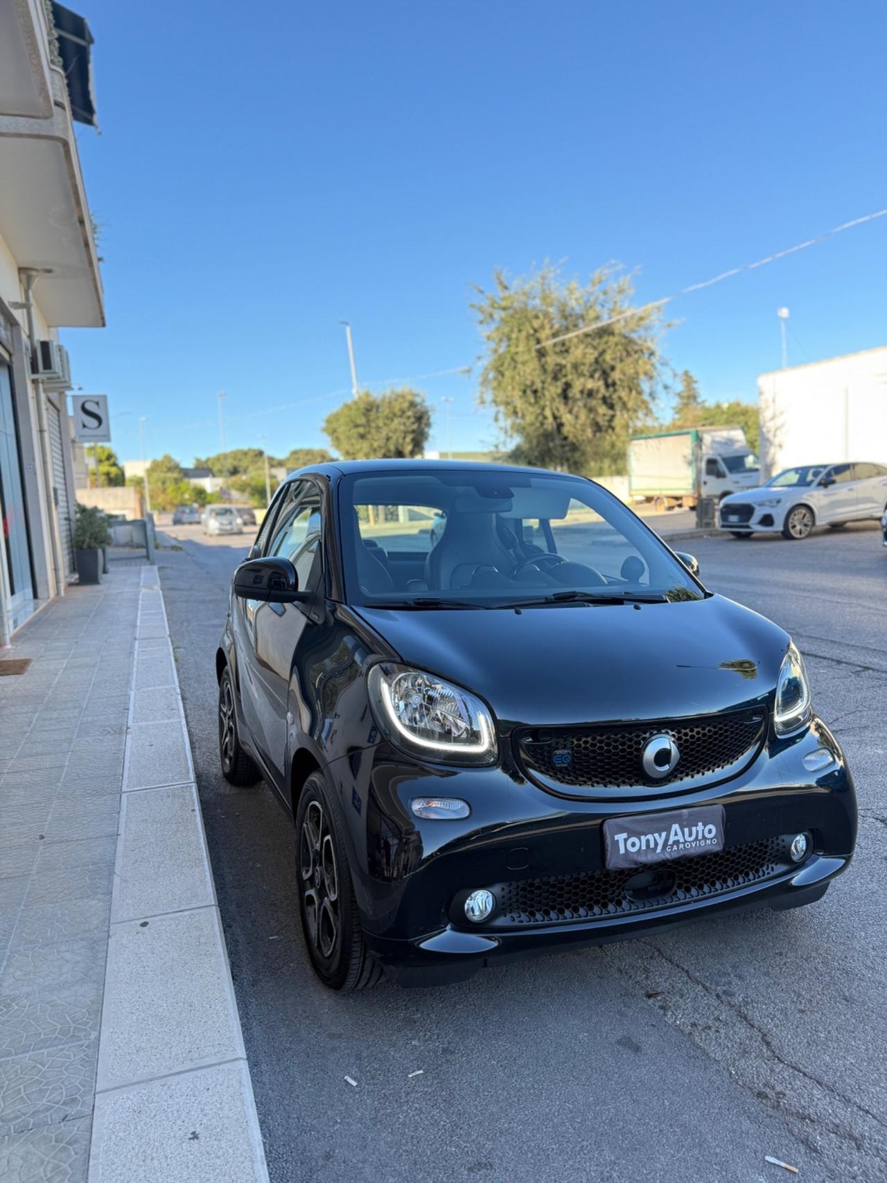 Smart ForTwo Prime TETTO PANORAMICO,INTERNI IN PELLE,TELECAMERA,NAVIGATORE.FULL LED,BLUETOOTH