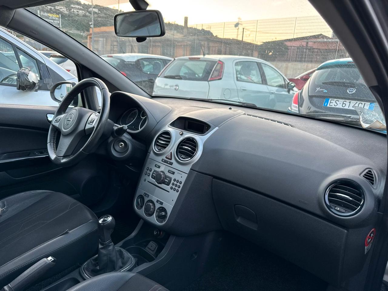 Opel Corsa 1.2 benzina
