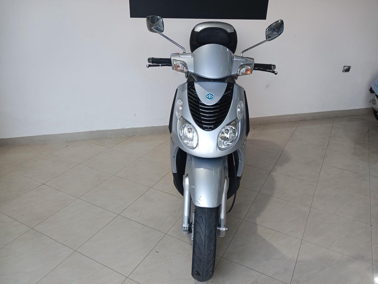 Piaggio Carnaby 125 CLASSIC