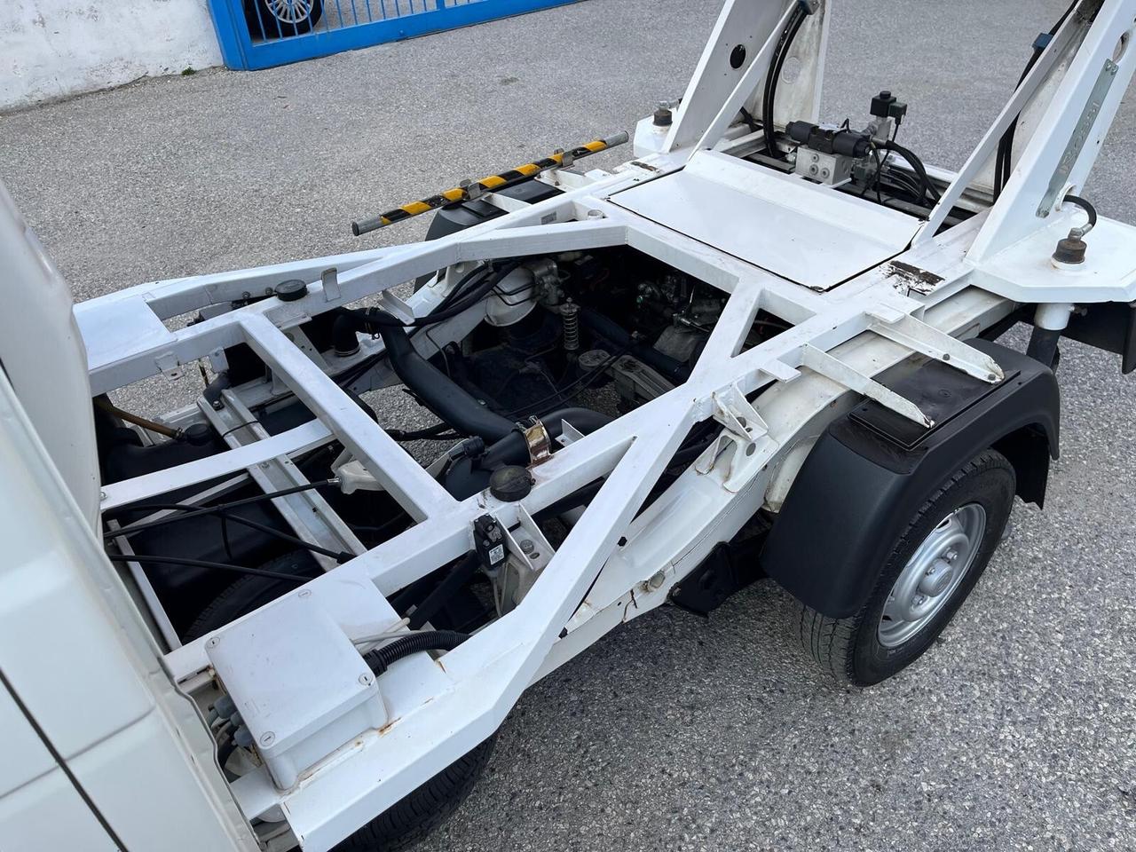 Piaggio quargo con vasca/rib.-700 cc- Diesel -2014