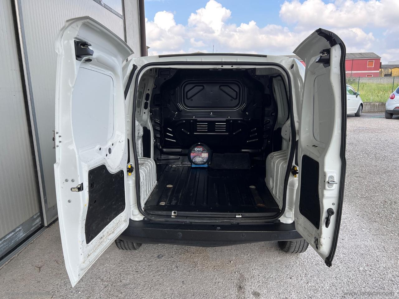 Fiorino 1.3 MJT 95CV Cargo SX