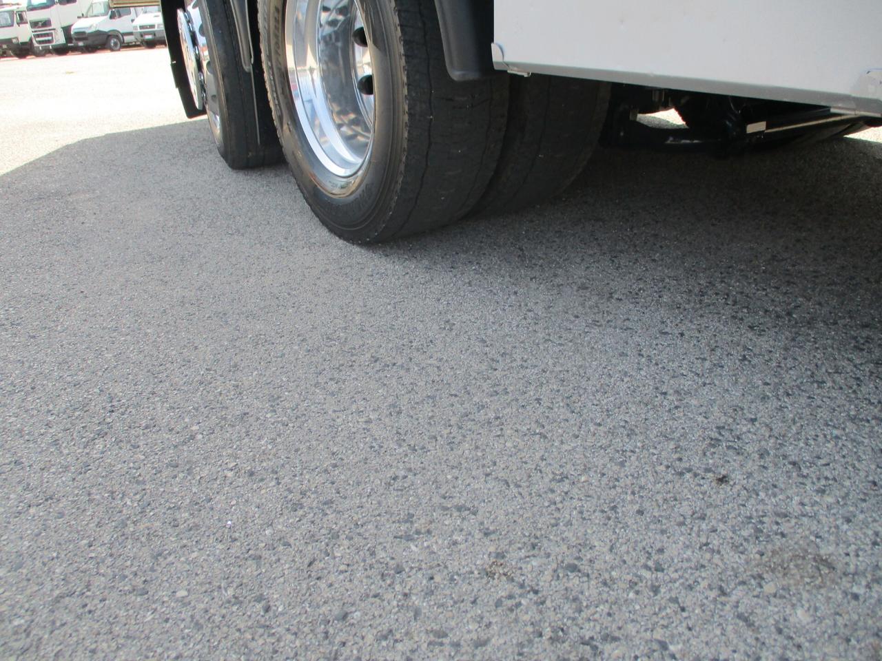 STRALIS XP 510 E6 CENTINA ALZA/ABB 7.80M ATT BIGA