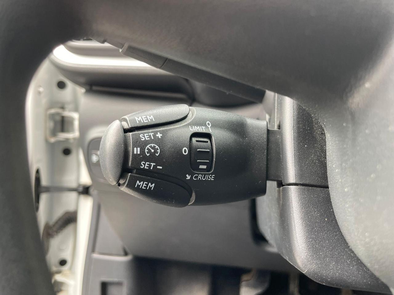 CITROEN C3 1.2 SHINE 83cv