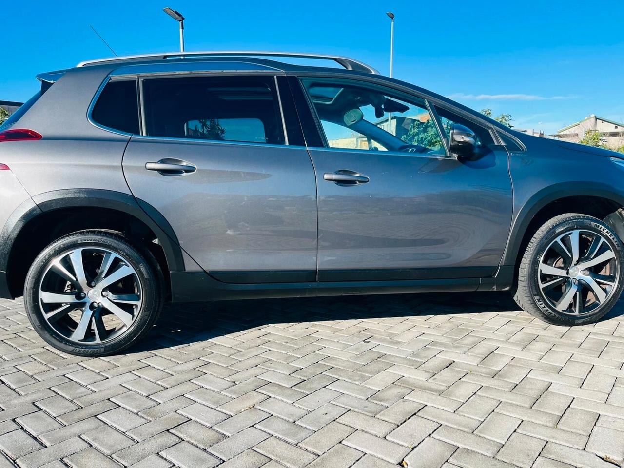 Peugeot 2008 1.6HDI TETTO PANORAMICO FULL 2017