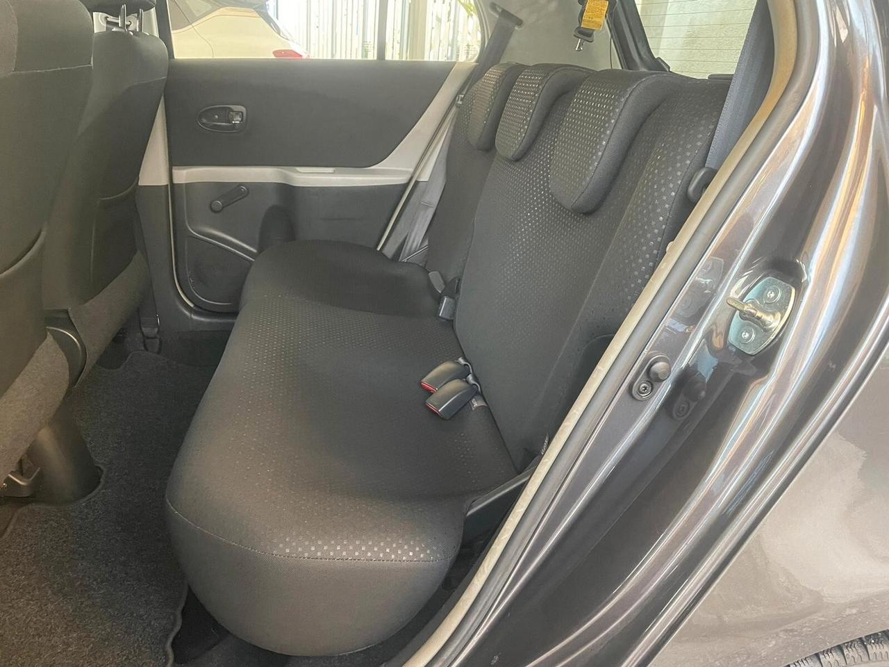 Toyota Yaris 1.3 5 porte Sol