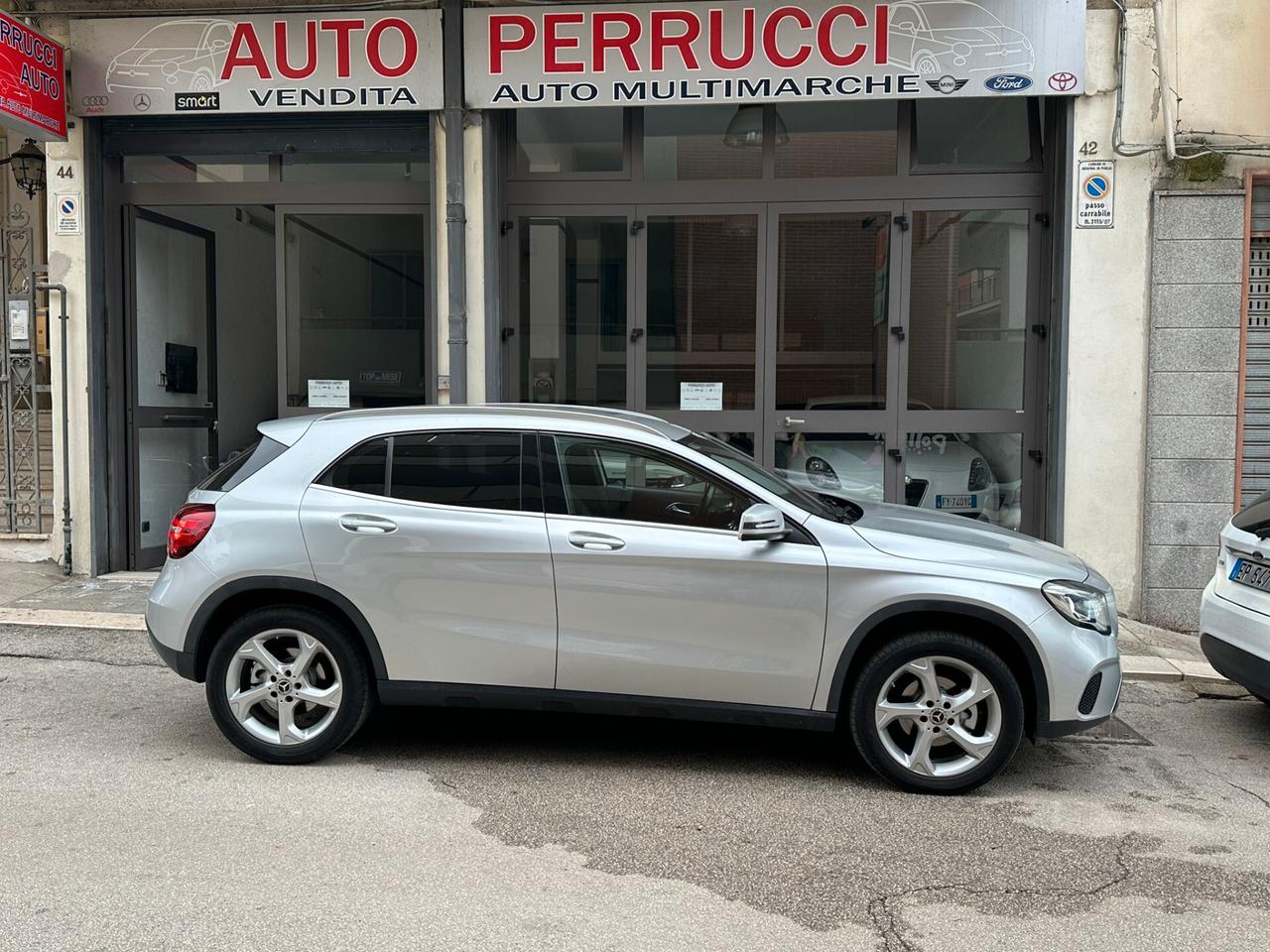 Mercedes-benz GLA 200 d Automatic Premium