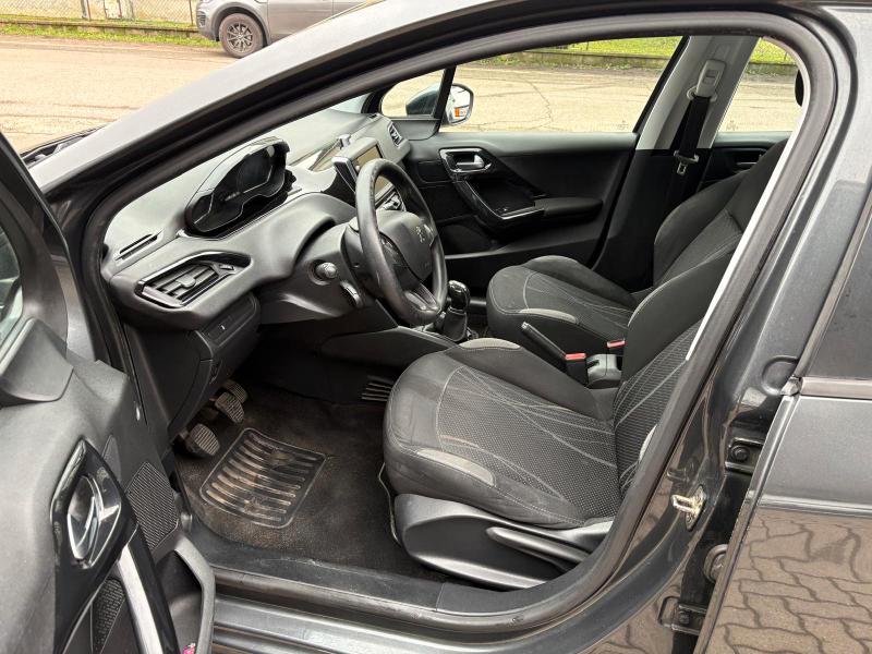 Peugeot 208 5 Porte 208 5p 1.4 hdi 8v OK NEOPATENTATO