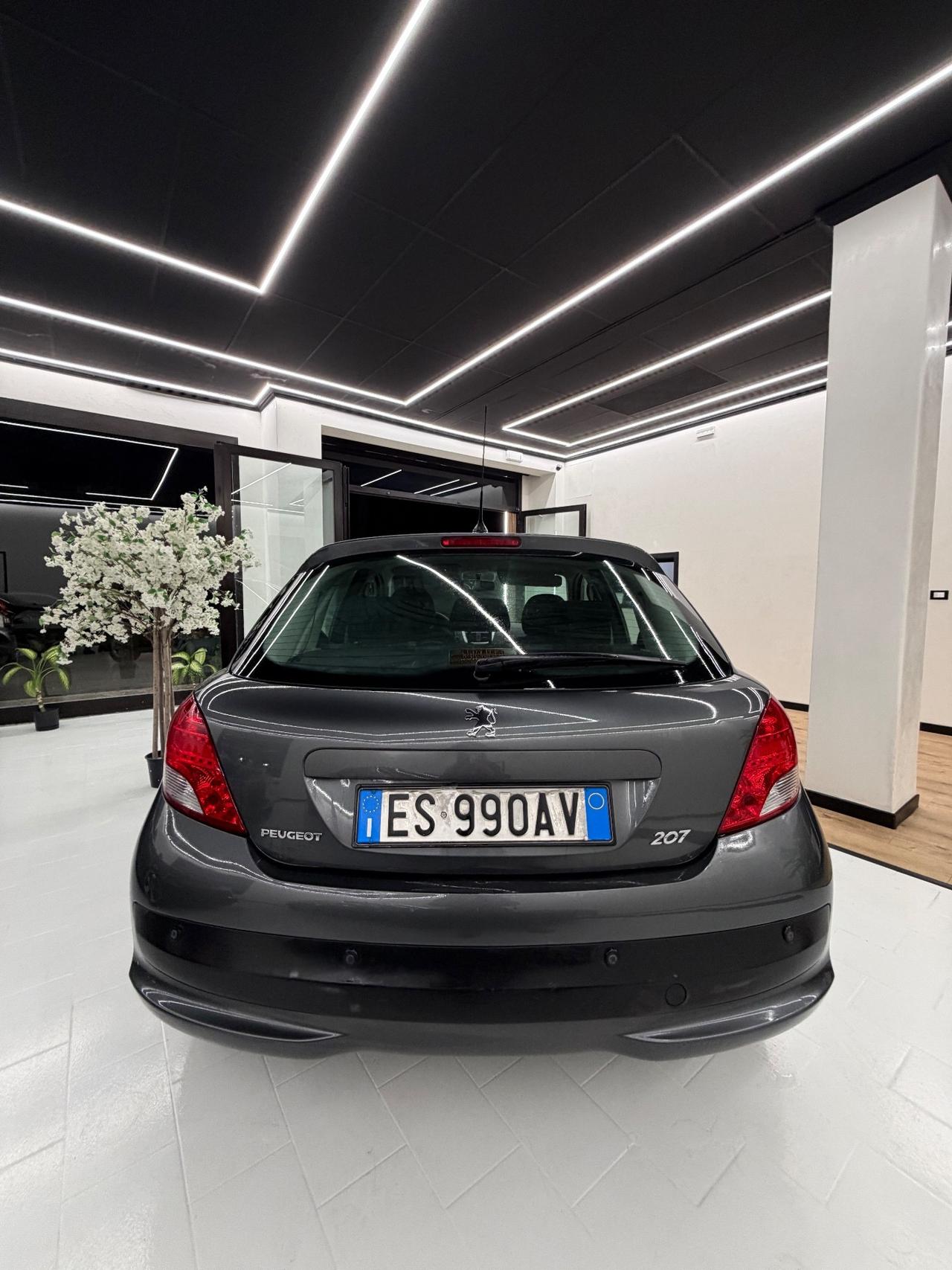 Peugeot 207 Plus 1.4 8V 75CV 5p. ECO GPL