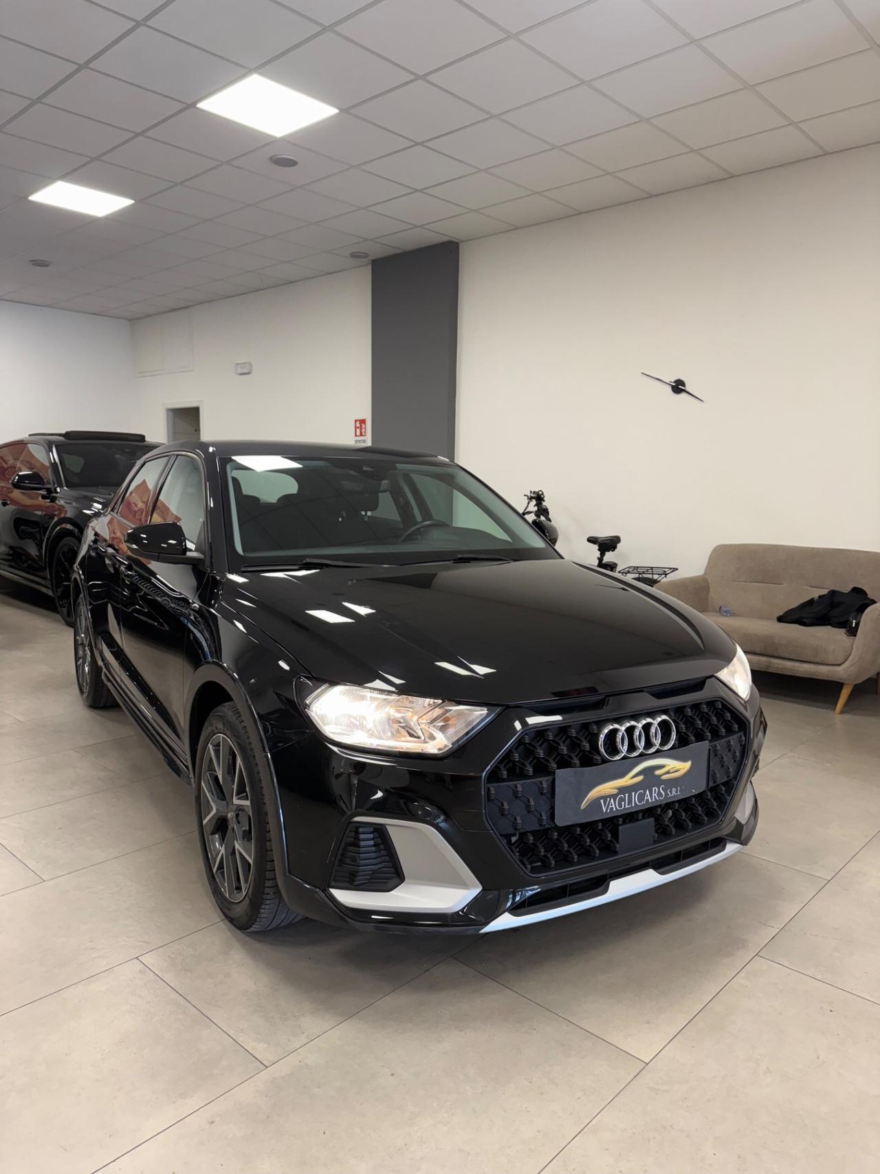 Audi A1 citycarver 30 TFSI S tronic Admired