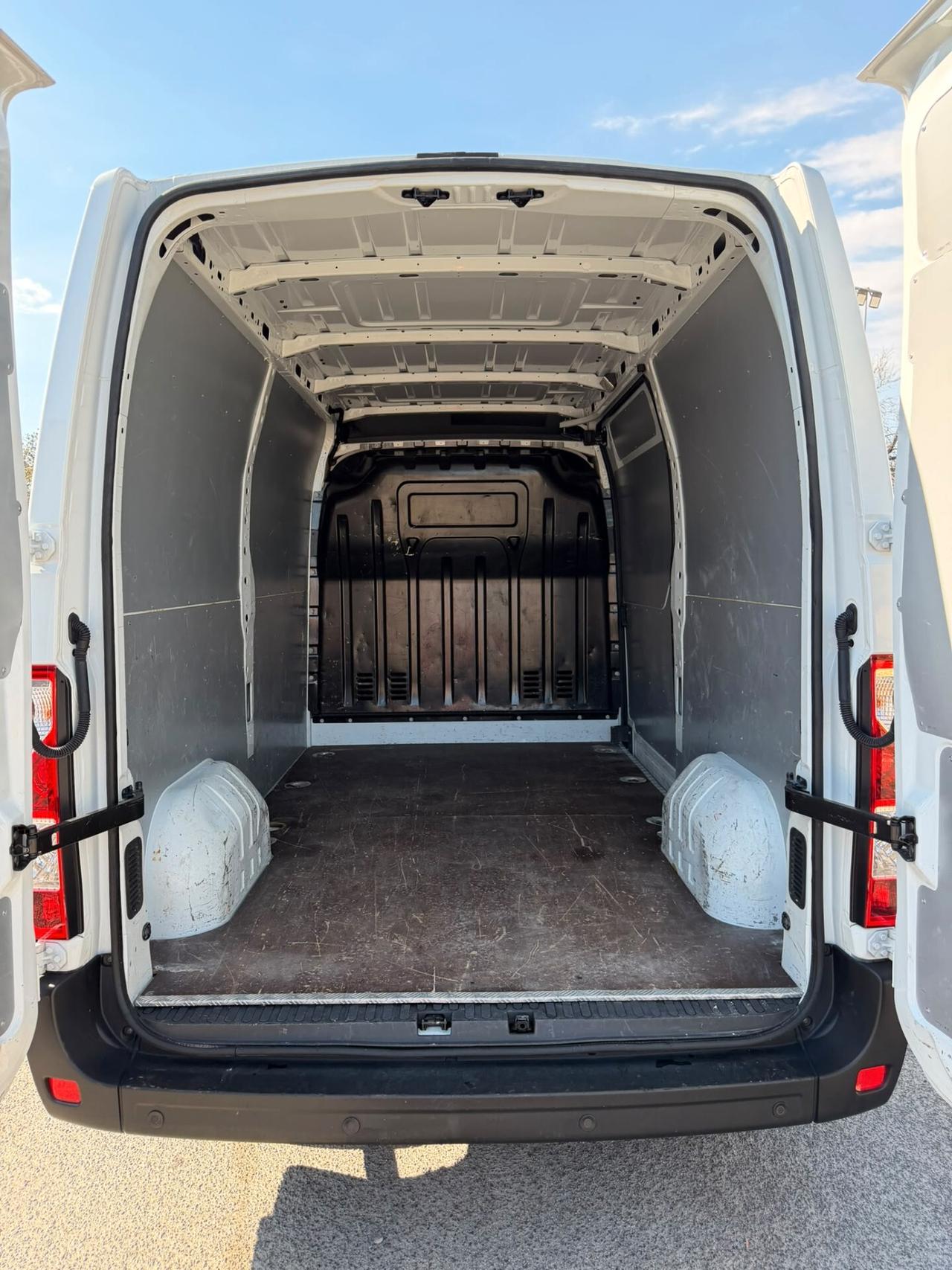 Renault Master 2.3 Dci 125Cv Iva Esposta