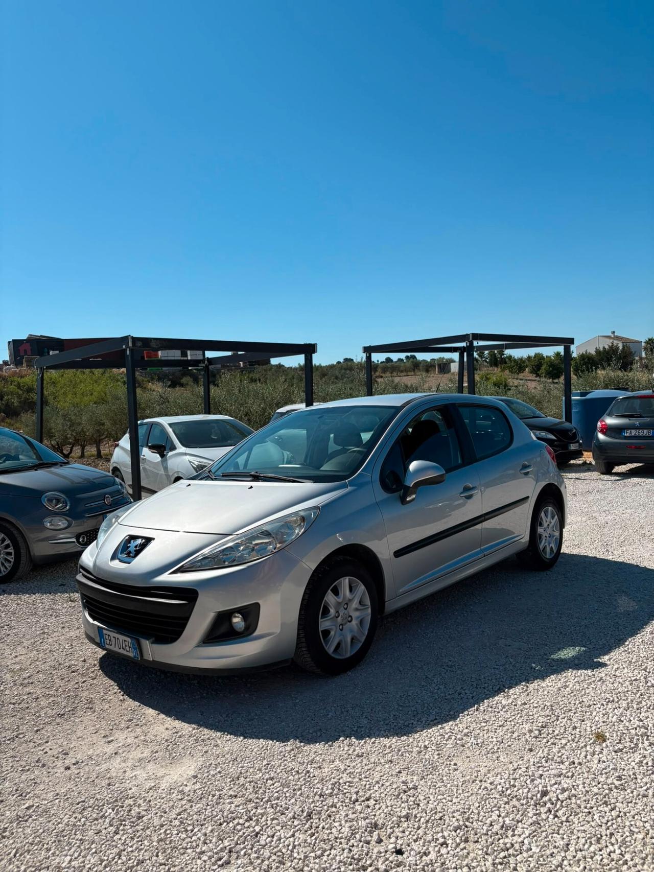 Peugeot 207 1.4 HDi 70CV 5p. Allure