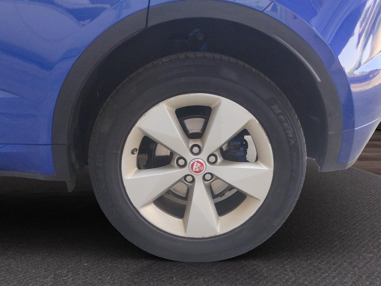 Jaguar E-Pace 2.0d i4 R-Dynamic.240cv.PANORAMA.