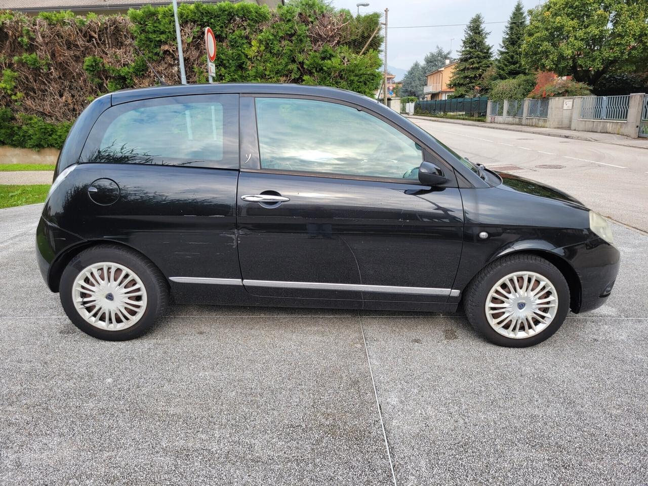 Lancia Ypsilon 1.2 60cv Benz/Gpl NEOPATENTATI